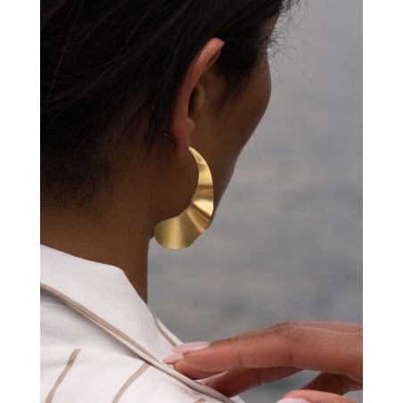 Pozłacane 18-karatowym złotem, ręcznie satynowane kolczyki Lumina  - 3