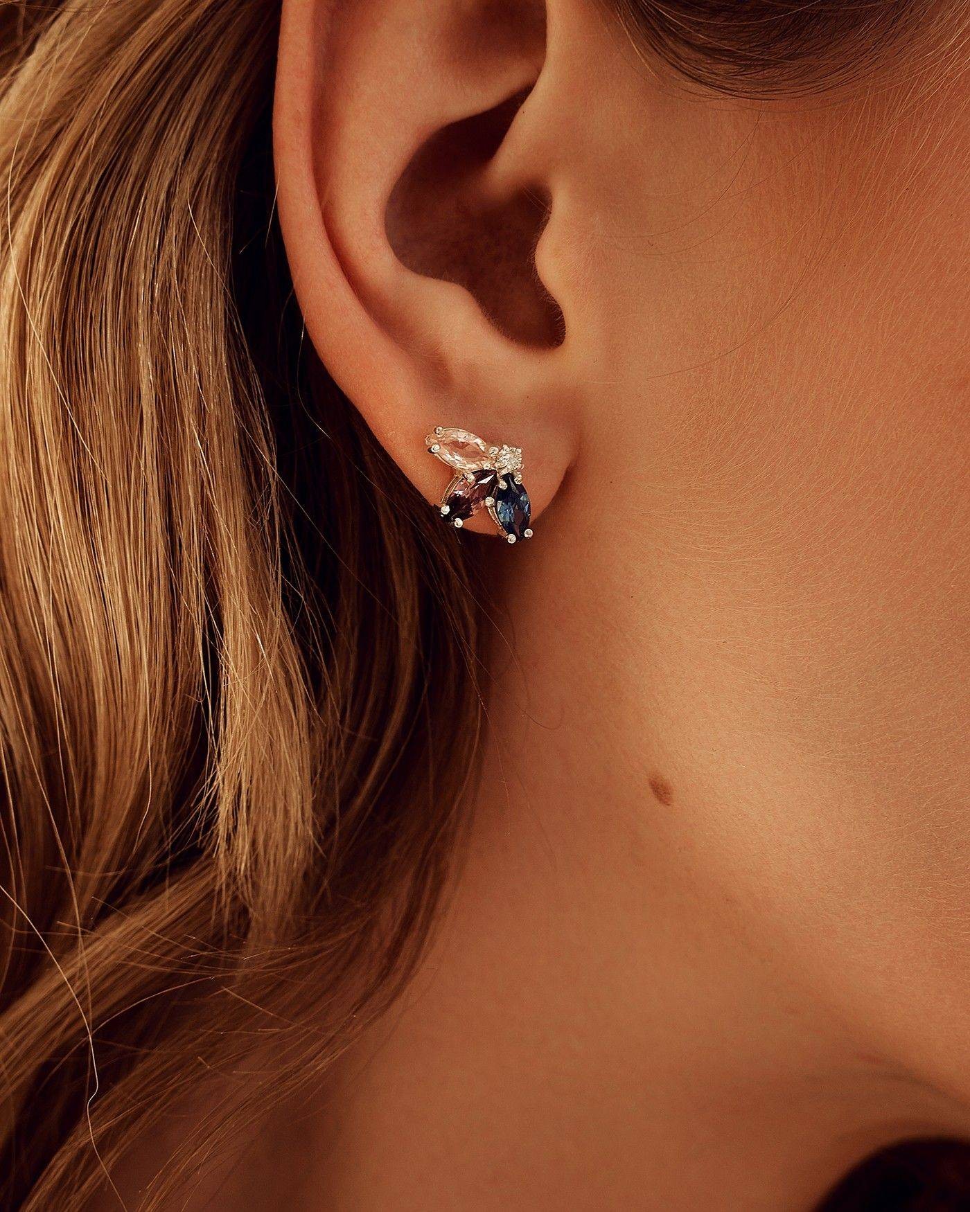 Blume Ohrringe Fiore mit Rhodolith und Saphir  - 1